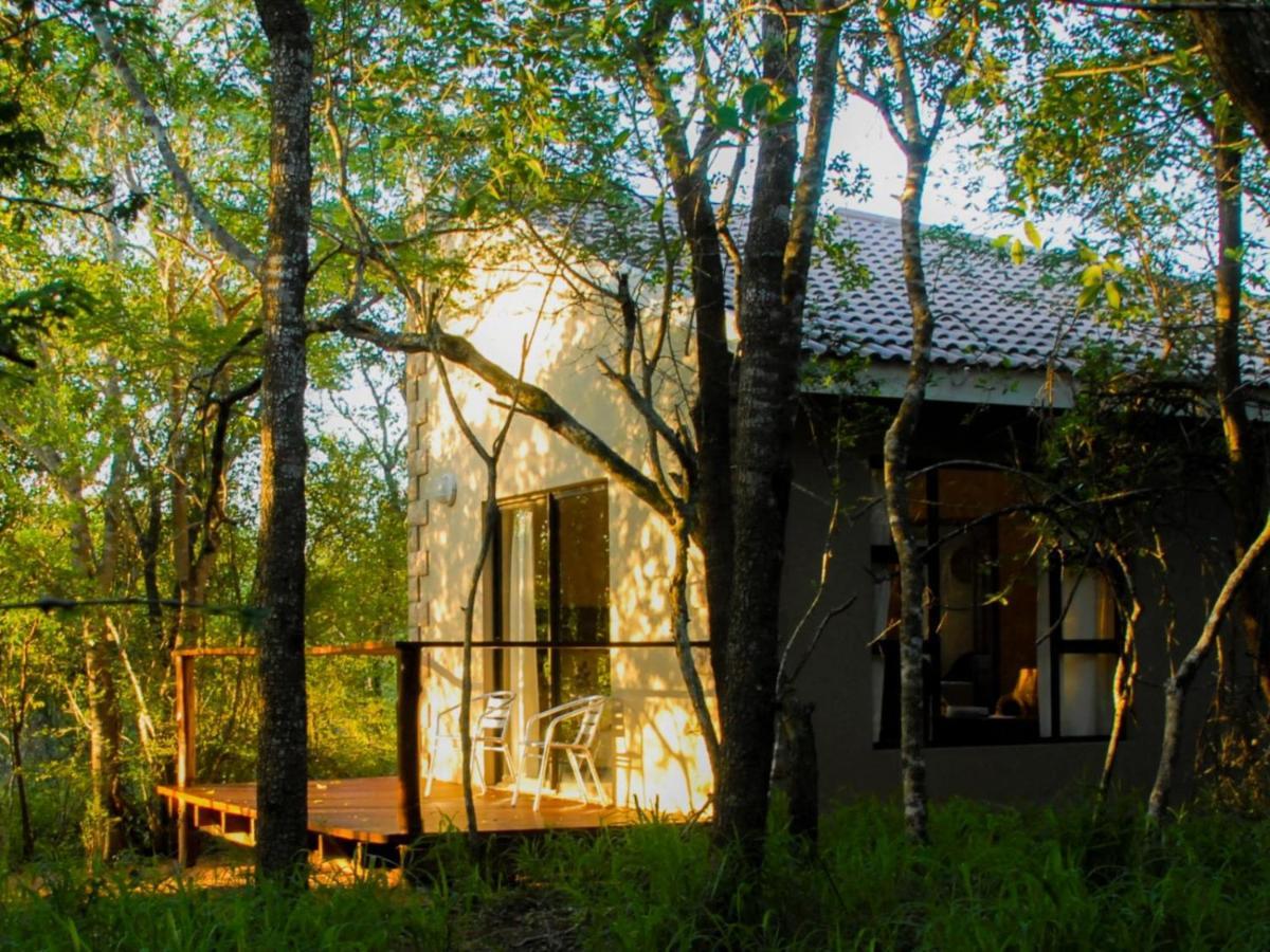 Umkhumbi Lodge Хлухлуве Экстерьер фото